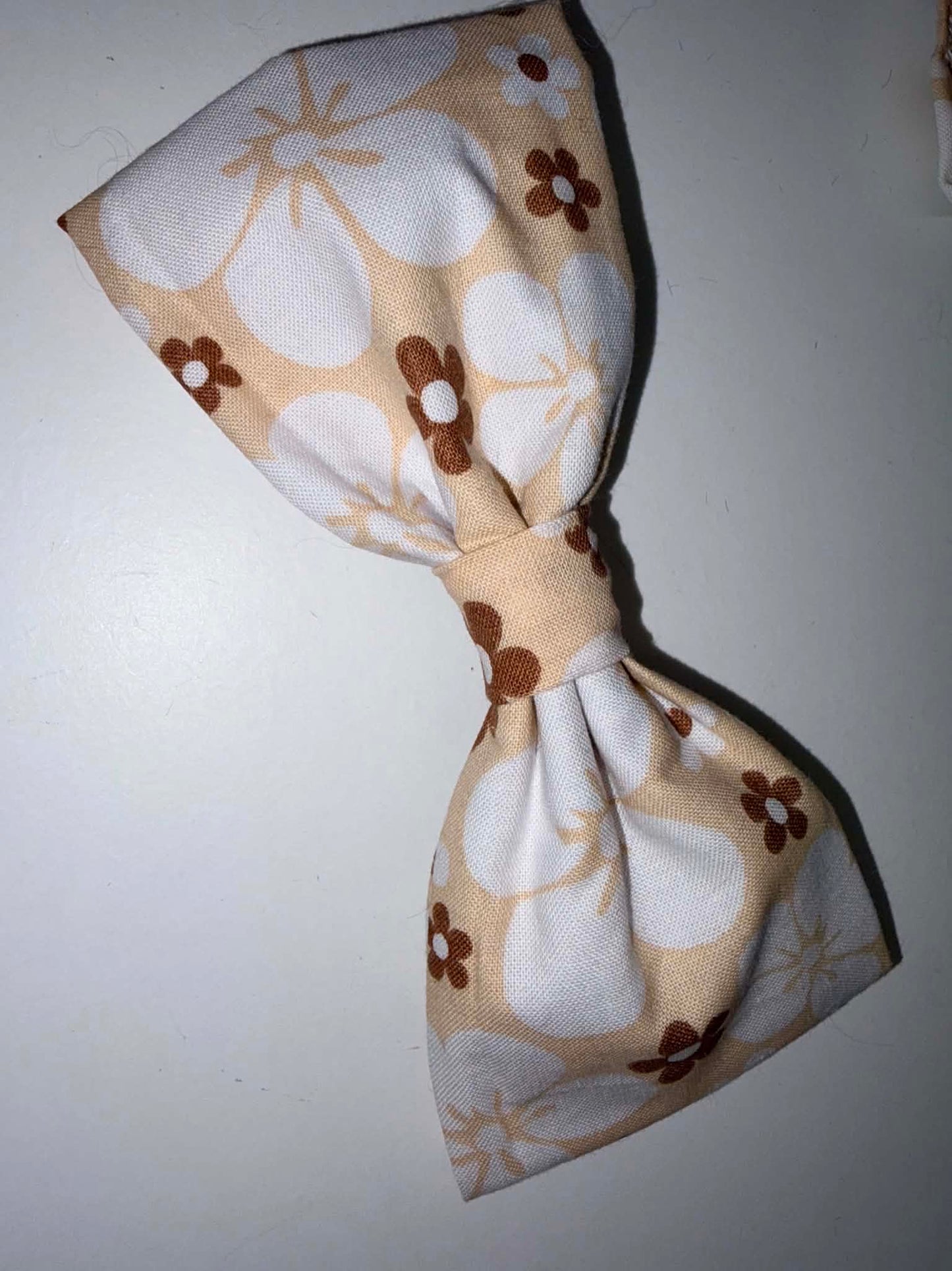 Retro Nude Floral Dog Bow
